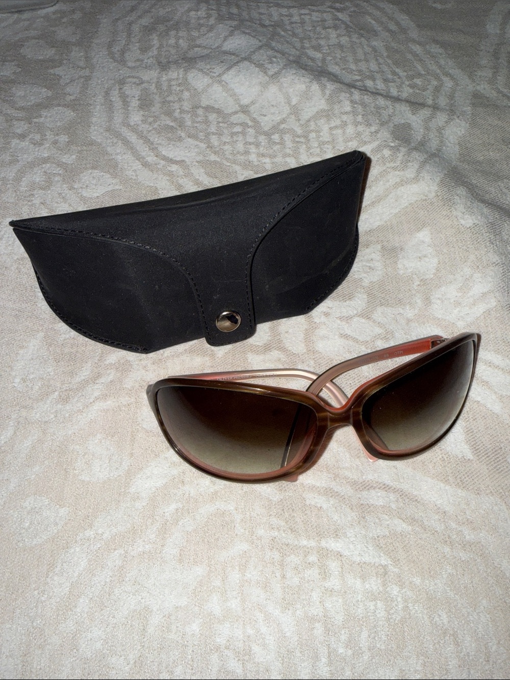 Oliver Peoples Women's Brown Gradient Sunglasses with Black Case
